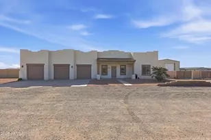 20019 W Mazatzal Dr, Wittmann, AZ 85361 - Photo 1