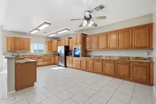 20019 W Mazatzal Dr, Wittmann, AZ 85361 - Photo 9