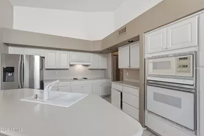 16651 S 18th Way, Phoenix, AZ 85048 - Photo 17