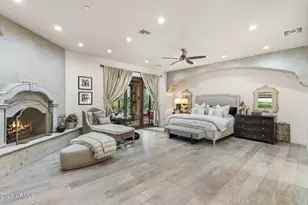 8449 E Dixileta Dr, Scottsdale, AZ 85266 - Photo 29