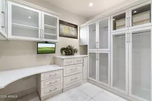 8449 E Dixileta Dr, Scottsdale, AZ 85266 - Photo 25