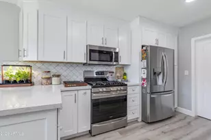 4214 E Palm Ln Ln, Phoenix, AZ 85008 - Photo 5