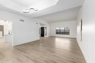 5326 W Cheryl Dr, Glendale, AZ 85302 - Photo 9