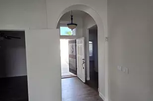 11606 W Grapefruit Ct W, Surprise, AZ 85378 - Photo 5