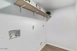 6565 N 19th Ave, Phoenix, AZ 85015 - Photo 17