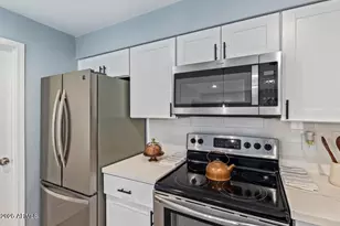 6565 N 19th Ave, Phoenix, AZ 85015 - Photo 3