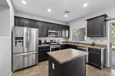 724 W Trellis Road, Queen Creek, AZ 85140 - Photo 7