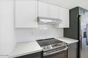 12432 W Fieldstone Dr, Sun City West, AZ 85375 - Photo 5