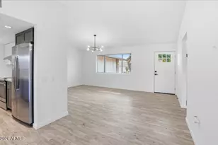 12432 W Fieldstone Dr, Sun City West, AZ 85375 - Photo 5