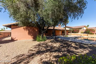 139 E Monte Cristo Avenue, Phoenix, AZ 85022 - Photo 15