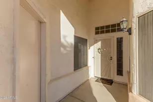 20305 N 105th Ave, Peoria, AZ 85382 - Photo 7