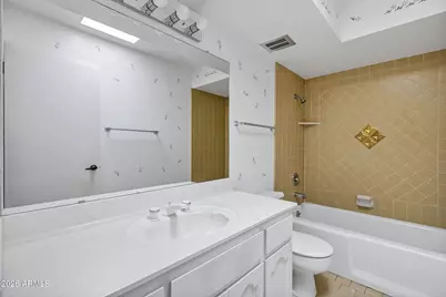 836 W Moon Valley Drive, Phoenix, AZ 85023 - Photo 27