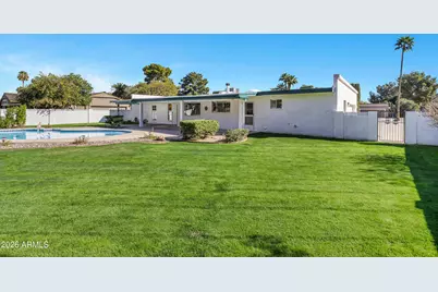 836 W Moon Valley Drive, Phoenix, AZ 85023 - Photo 37