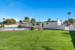 836 W Moon Valley Dr, Phoenix, AZ 85023 - Photo 37