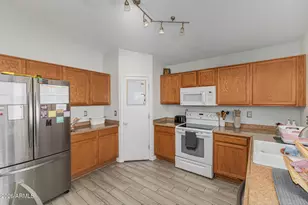 12505 N El Frio St, El Mirage, AZ 85335 - Photo 11