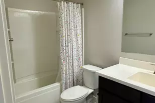 2776 E Sequoia Dr, Phoenix, AZ 85050 - Photo 23