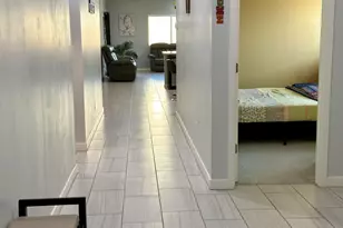 2776 E Sequoia Dr, Phoenix, AZ 85050 - Photo 5