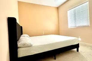 2776 E Sequoia Dr, Phoenix, AZ 85050 - Photo 25