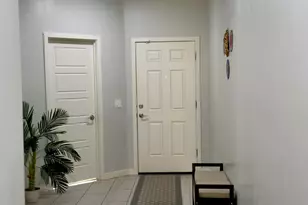 2776 E Sequoia Dr, Phoenix, AZ 85050 - Photo 7