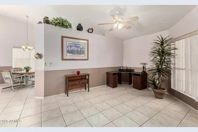 17315 N Coyote Lakes Parkway, Surprise, AZ 85378 - Photo 7