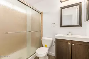 7253 S Alder Dr, Tempe, AZ 85283 - Photo 17