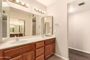 1302 E Rowlands Ln, Phoenix, AZ 85022 - Photo 31