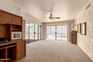 1302 E Rowlands Ln, Phoenix, AZ 85022 - Photo 43