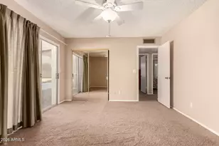 1302 E Rowlands Ln, Phoenix, AZ 85022 - Photo 29