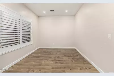 15998 W Becker Lane, Surprise, AZ 85379 - Photo 17