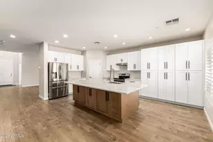 15998 W Becker Ln, Surprise, AZ 85379 - Photo 17