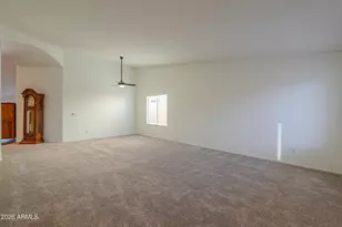 504 E Black Diamond Dr, Casa Grande, AZ 85122 - Photo 9