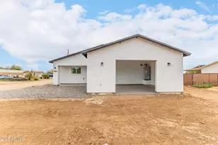 200 Gompers Cir, Morristown, AZ 85342 - Photo 1