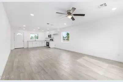 200 Gompers Circle, Morristown, AZ 85342 - Photo 7