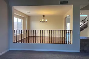 34005 N 23rd Dr, Phoenix, AZ 85085 - Photo 5