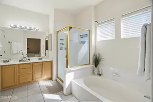 7401 W Arrowhead Clubhouse Dr, Glendale, AZ 85308 - Photo 23