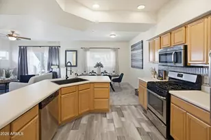 7401 W Arrowhead Clubhouse Dr, Glendale, AZ 85308 - Photo 11