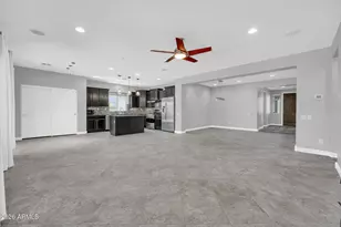 21121 N 37th Run, Phoenix, AZ 85050 - Photo 7