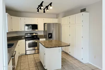 931 N Whalers Cove Drive, Gilbert, AZ 85234 - Photo 9