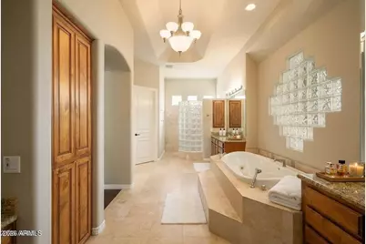 6243 E Camelback Road, Scottsdale, AZ 85251 - Photo 5