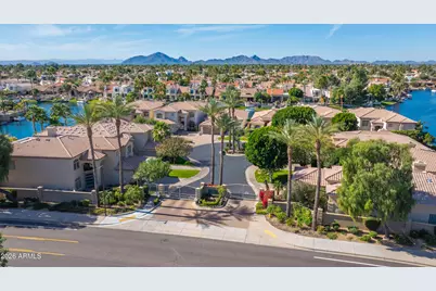 10180 E Cochise Drive, Scottsdale, AZ 85258 - Photo 7