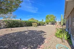 12318 W Rock Springs Dr, Sun City West, AZ 85375 - Photo 27