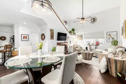 8018 W Beck Lane, Peoria, AZ 85382 - Photo 7