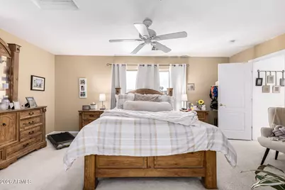 8018 W Beck Lane, Peoria, AZ 85382 - Photo 13