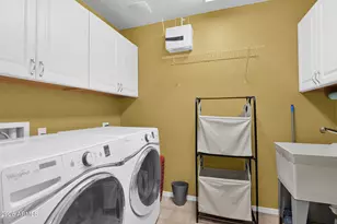 2004 W Half Moon Cir, San Tan Valley, AZ 85144 - Photo 9