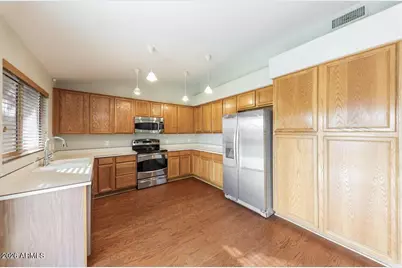 7205 W Los Gatos Drive, Glendale, AZ 85310 - Photo 5
