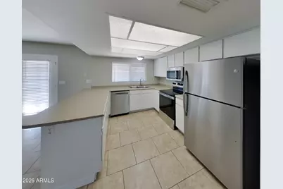 1113 W Runion Drive, Phoenix, AZ 85027 - Photo 7