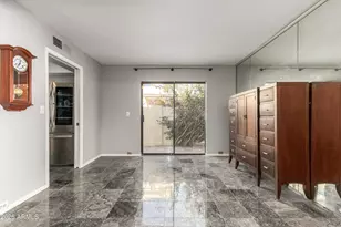 1930 E Linger Ln, Phoenix, AZ 85020 - Photo 11