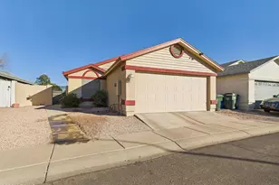 5613 S 42nd St, Phoenix, AZ 85040 - Photo 1