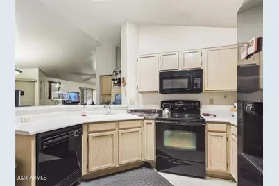 5613 S 42nd Street, Phoenix, AZ 85040 - Photo 13