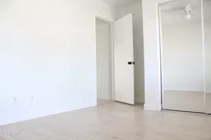 7301 W Canterbury Dr, Peoria, AZ 85345 - Photo 11